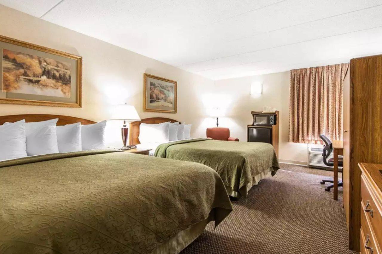 Quality Inn- Hotel