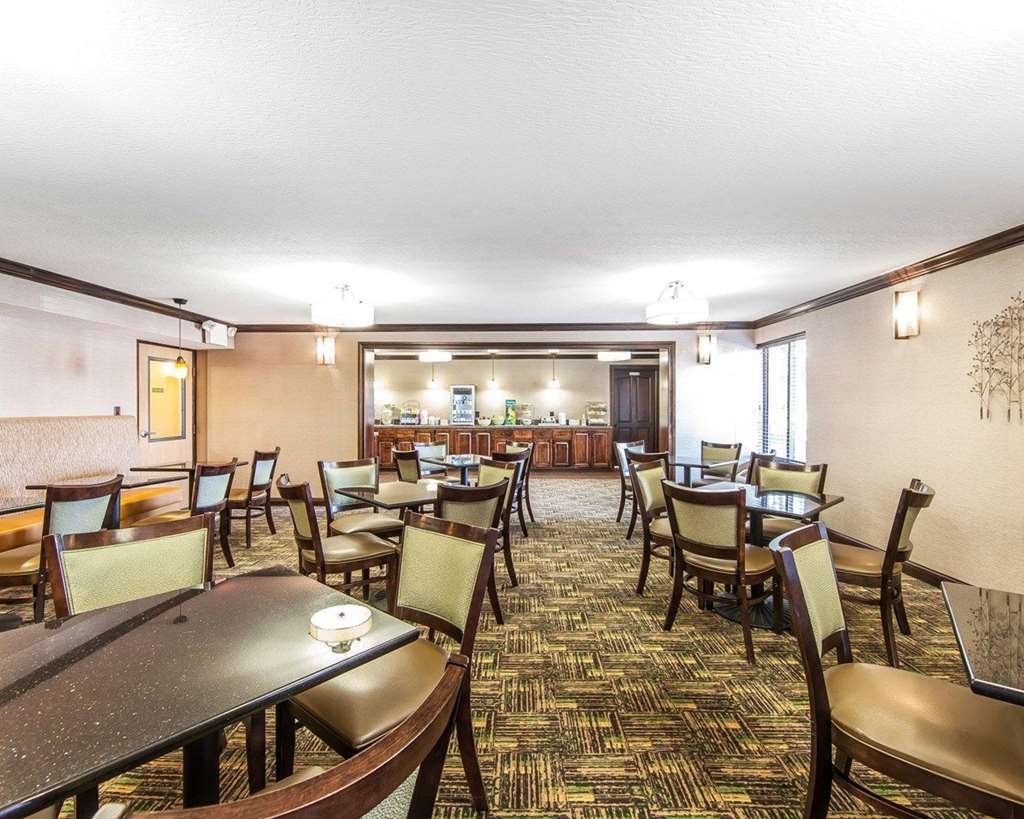 Quality Inn- Hotel 2*
